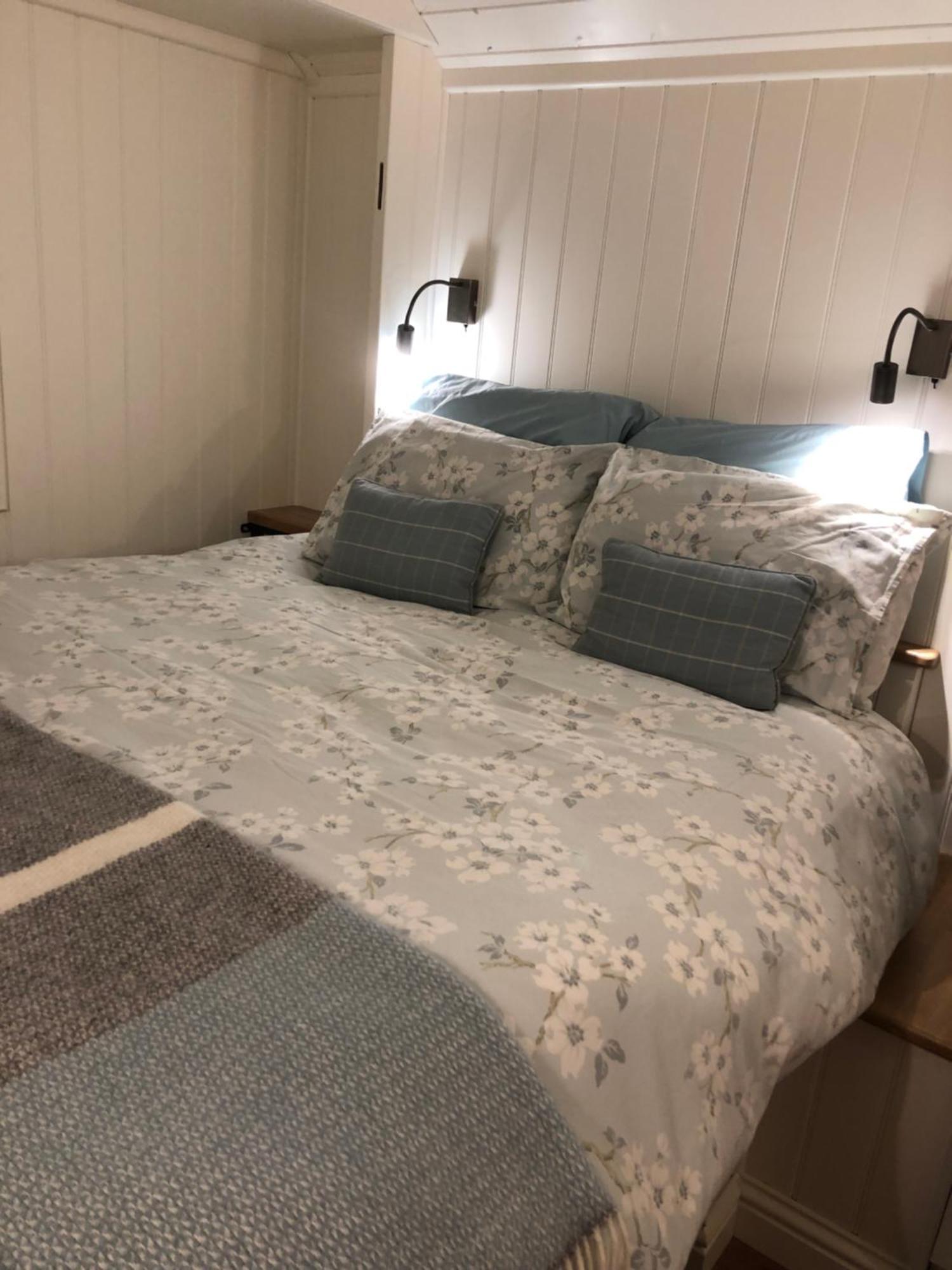 Green Valley, Cotswold Stay With Hamper كيلتنهام المظهر الخارجي الصورة
