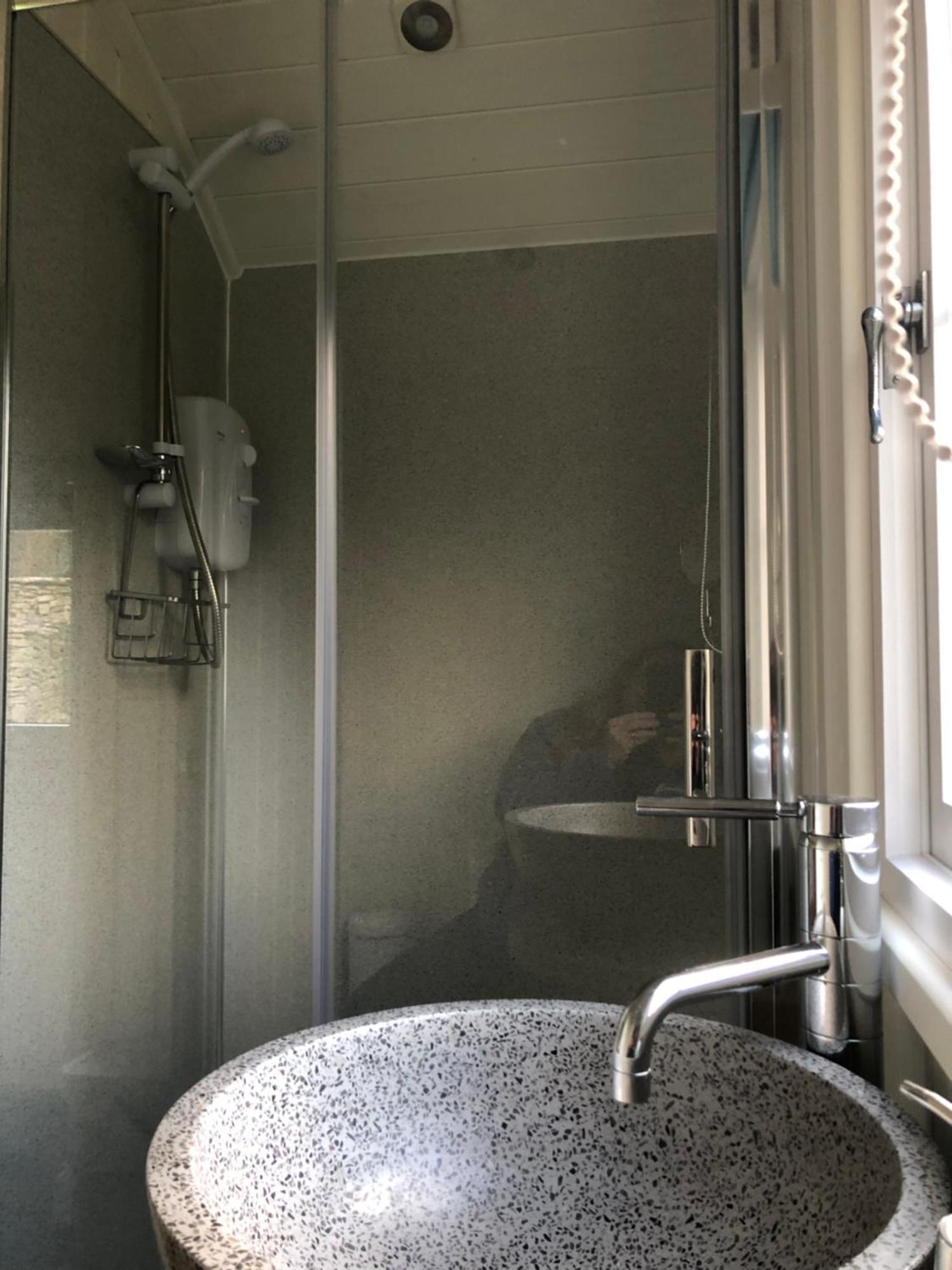 Green Valley, Cotswold Stay With Hamper كيلتنهام المظهر الخارجي الصورة