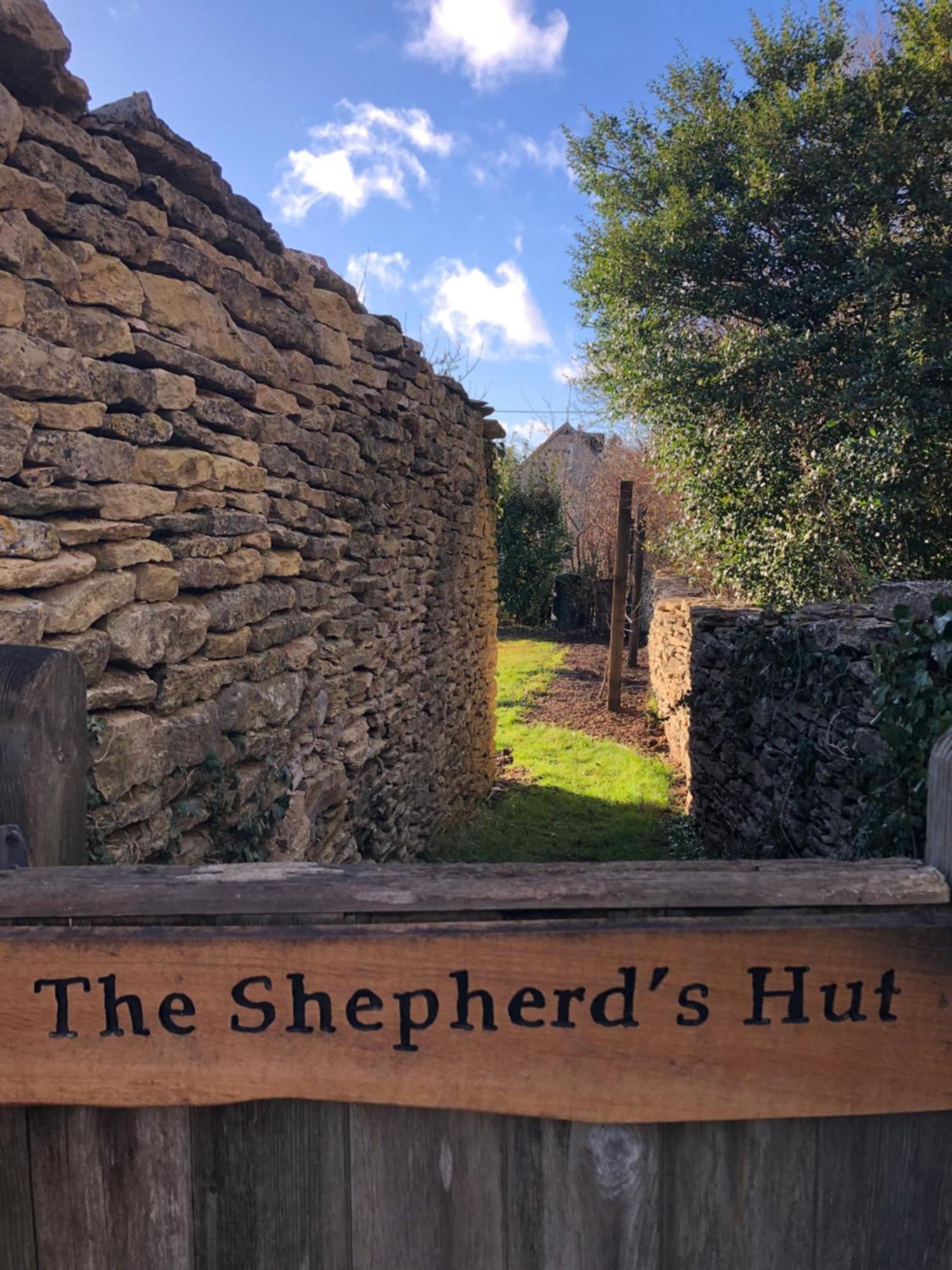 Green Valley, Cotswold Stay With Hamper كيلتنهام المظهر الخارجي الصورة